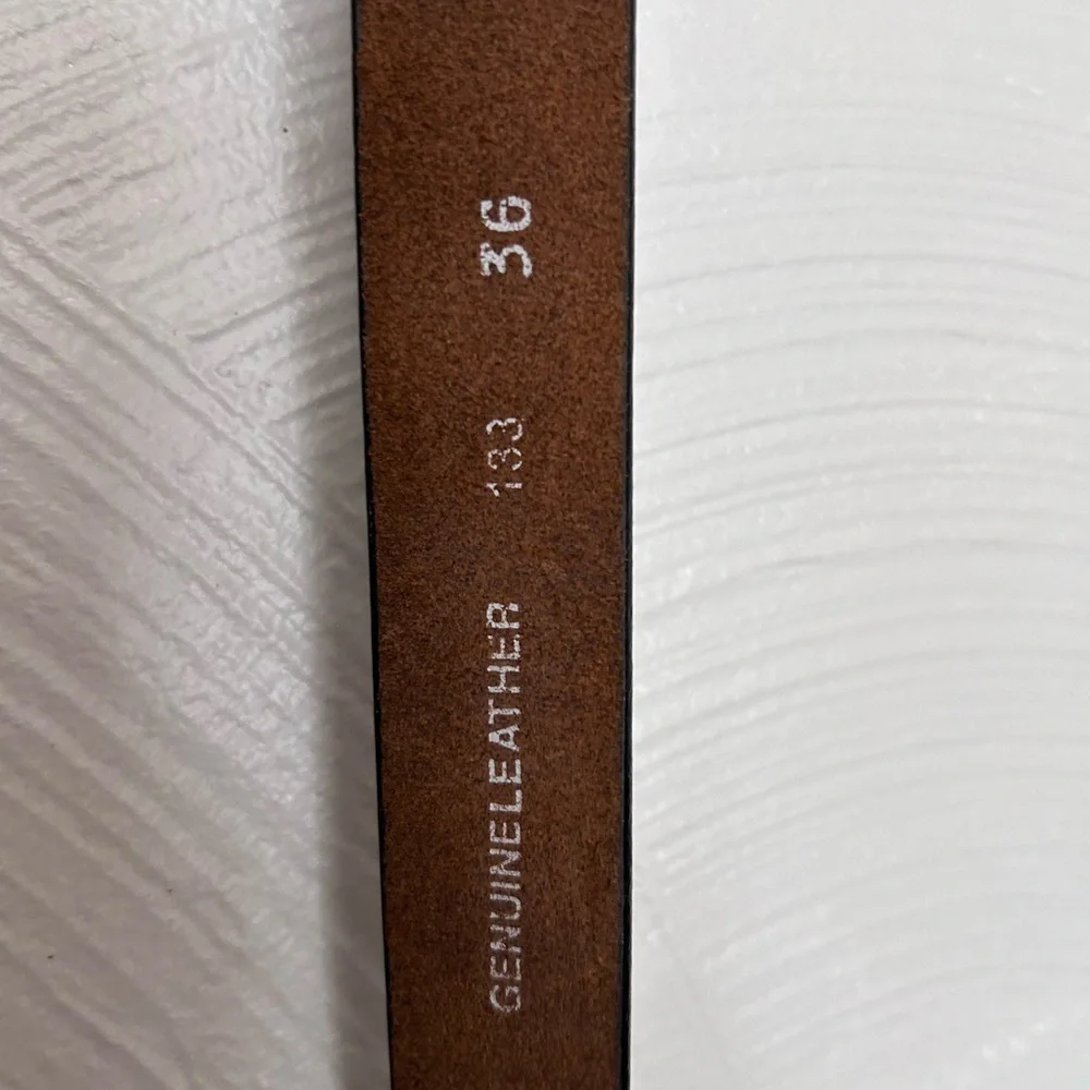 Realtree Dark Brown Leather Men’s Size 36 Belt Shotgun Shell Detail